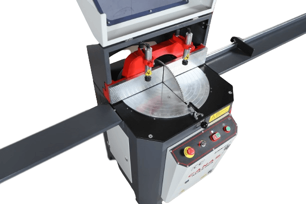 Mașină Automată de Debitat Profile PVC (Q450) - CN401